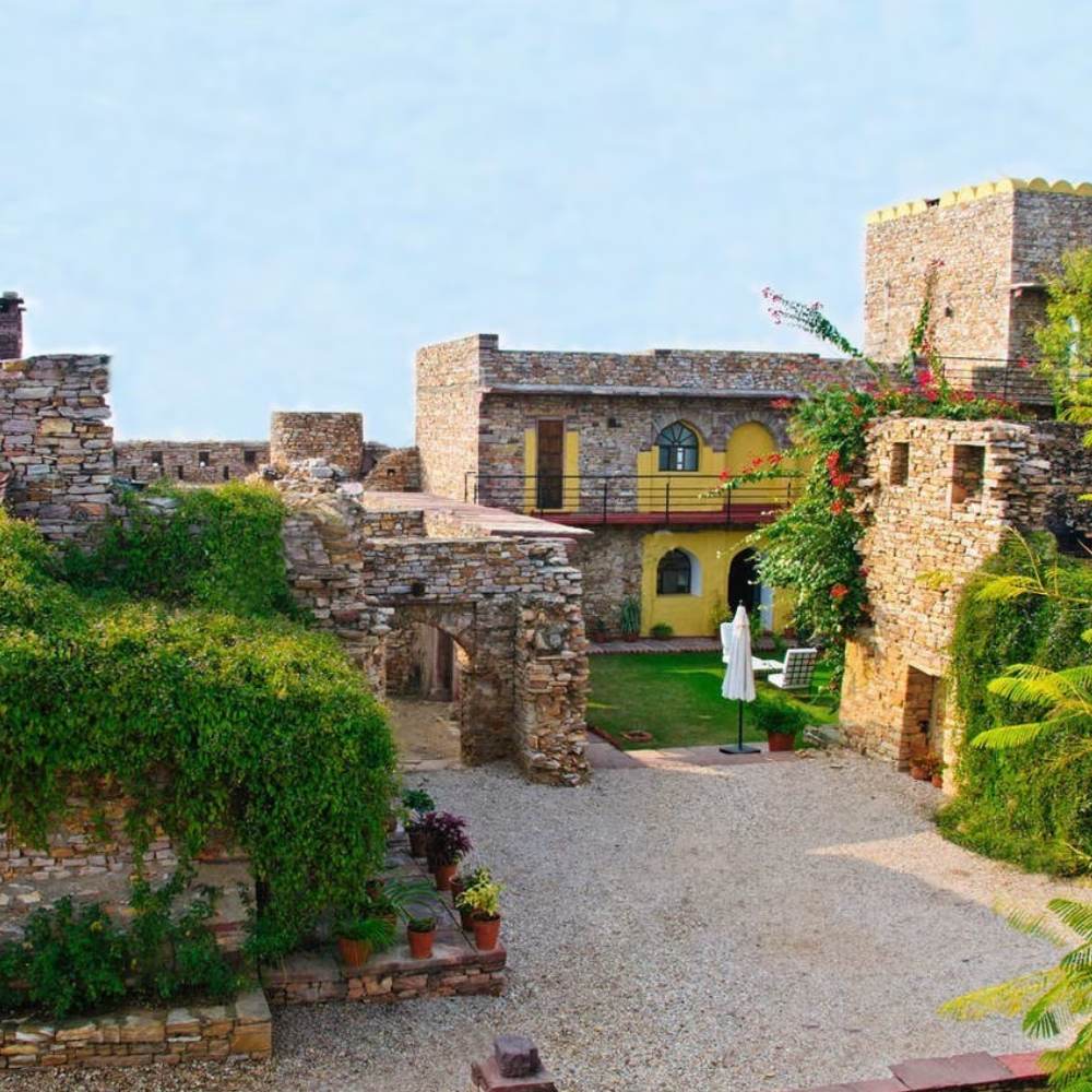 Ramathra Fort offers unmatched views of Kalisil Lake and the surrounding forest
