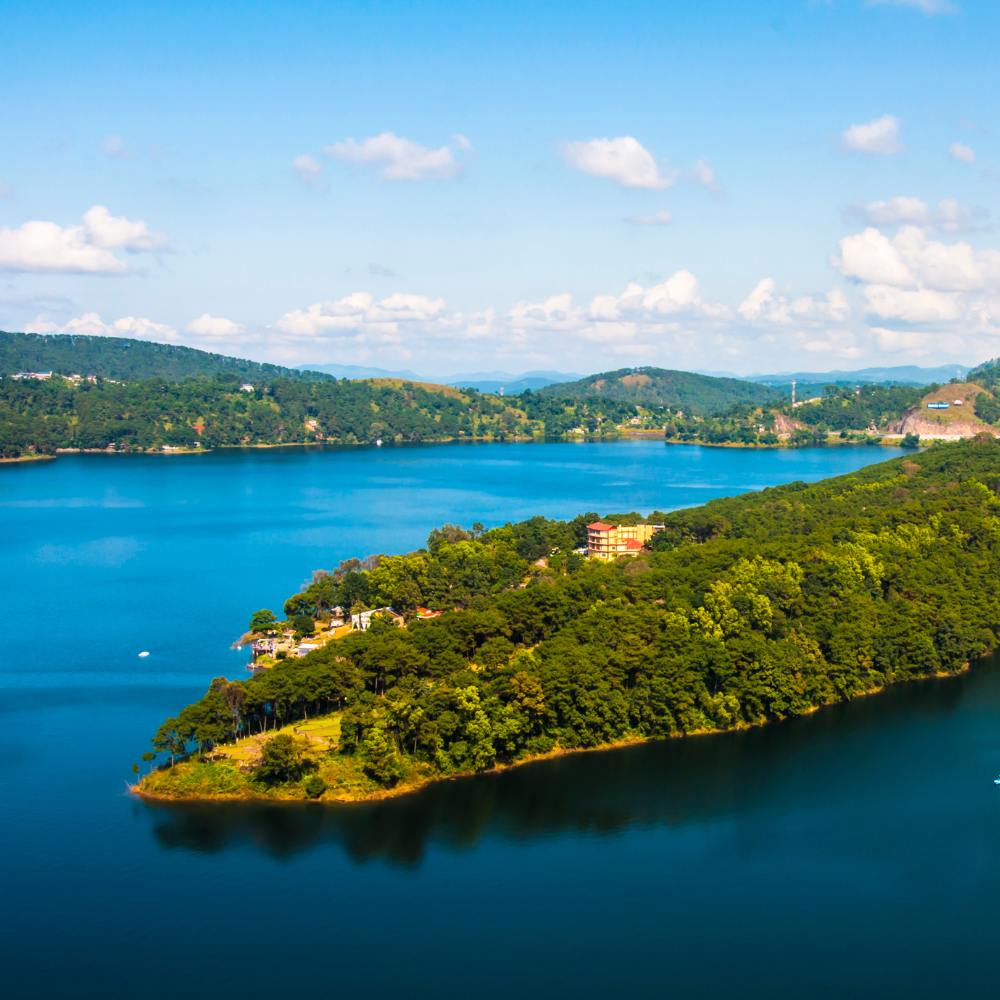 Shillong, Meghalaya - Gentle Winters and Lush Evergreen Hills