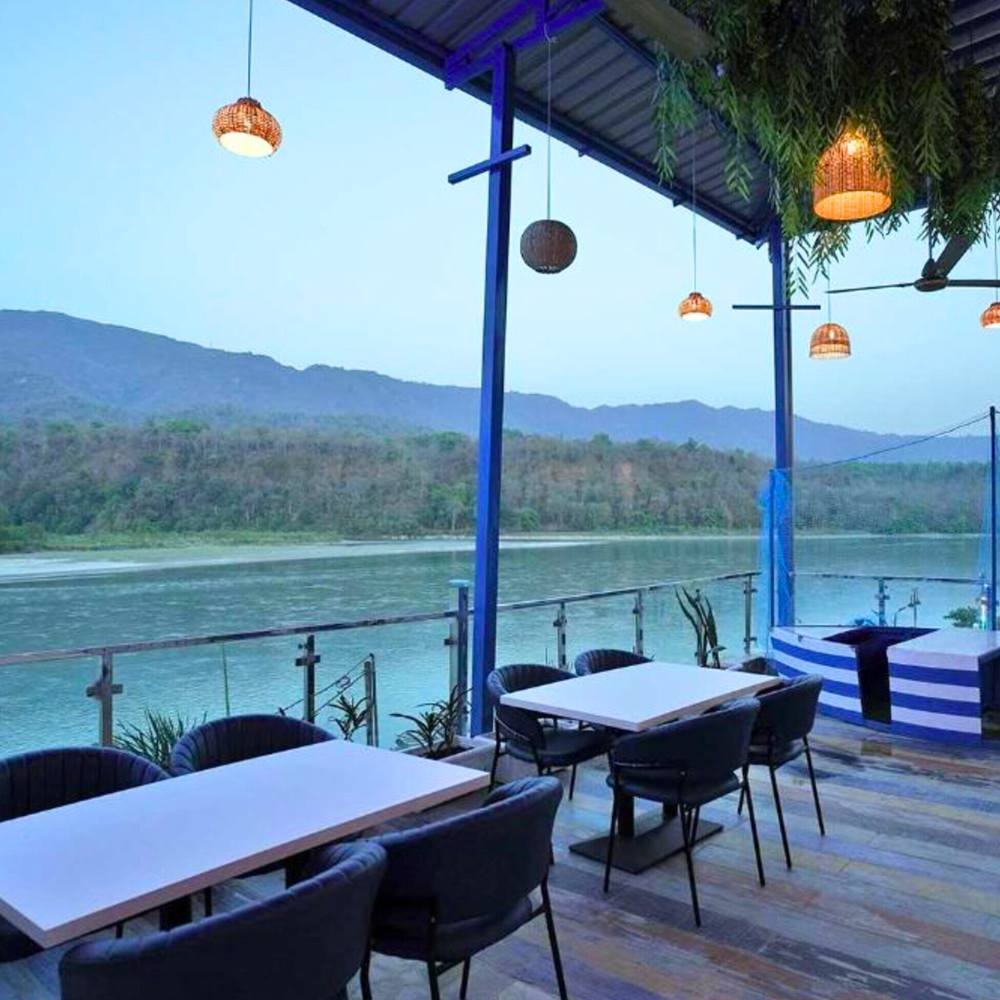 Where to Stay and Eat in Rishikesh, India?