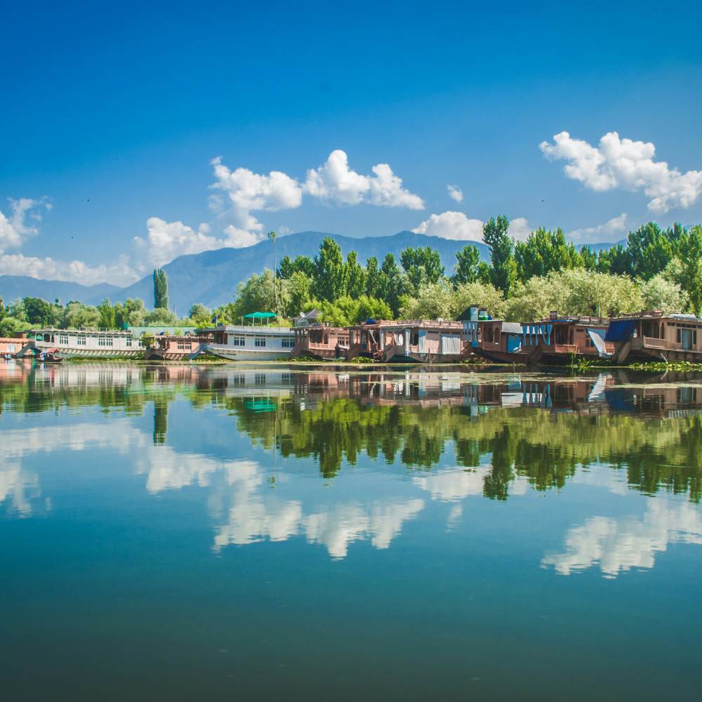 Srinagar — The Soul of Kashmir 